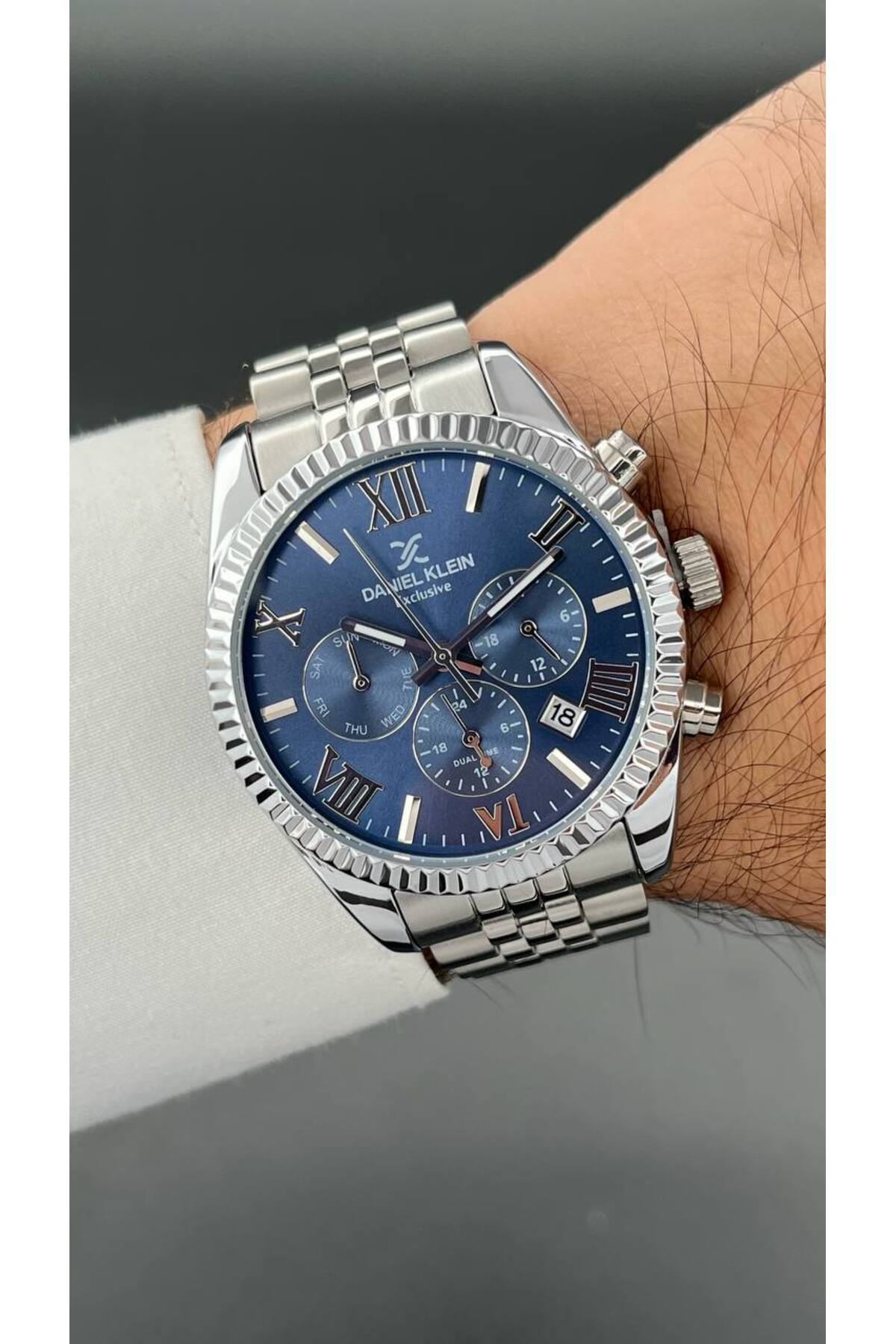 Daniel Klein Exclusive Erkek Kol Saati 3 ATM Su Geçirmezlik Gümüş & Lacivert Renk