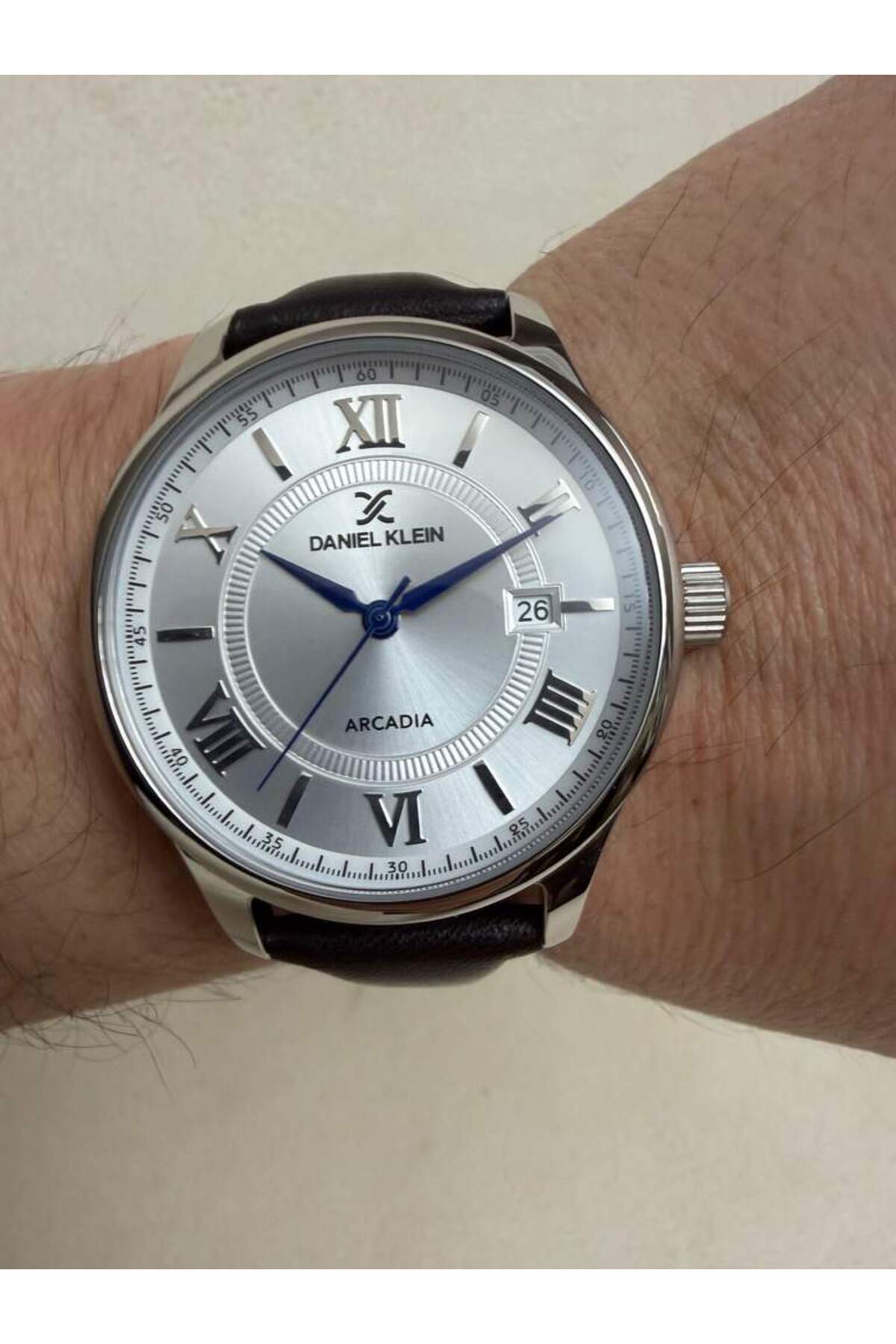 Daniel Klein Klasik Kahverengi Deri Kordonlu Beyaz Kadranlı 41 Mm Erkek Kol Saati Dk.1.14051 - Görsel 2