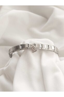 bijoux uniques Çelik Sallantılı E Harfli İtalyan Charm Bileklik