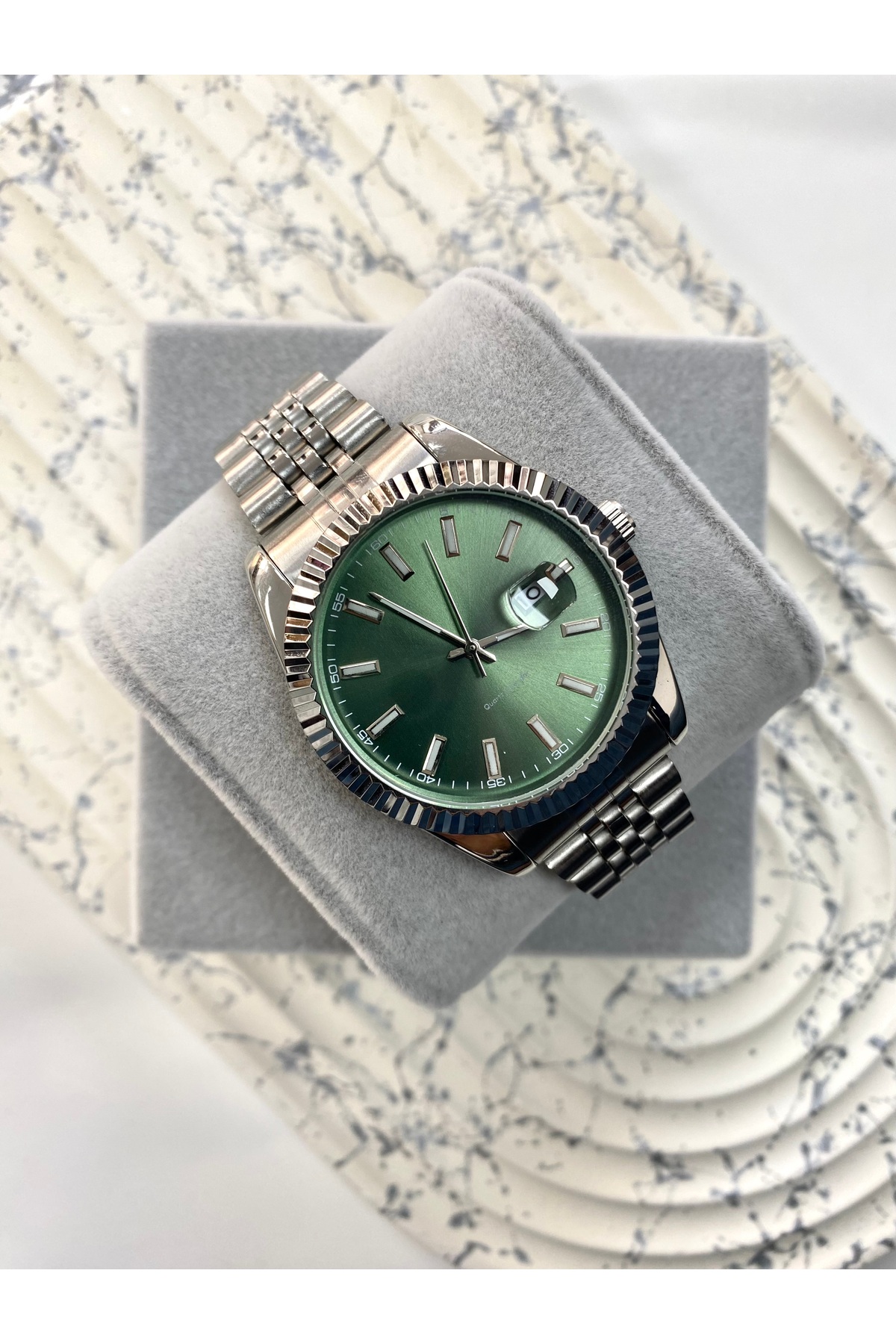 Coliseum Yuvarlak İçi Yeşil Gümüş Kordon Erkek Kol Saati - Görsel 2