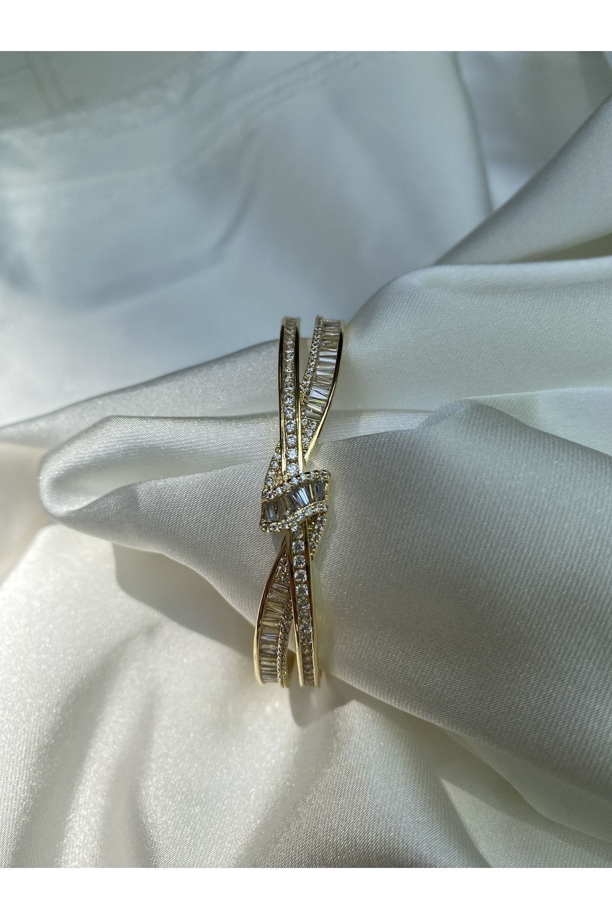 BORENO 18 Ayar Altın Kaplama Xuping, Taşlı Yüksek Kalite Ayarlanabilir Bilezik, Bileklik