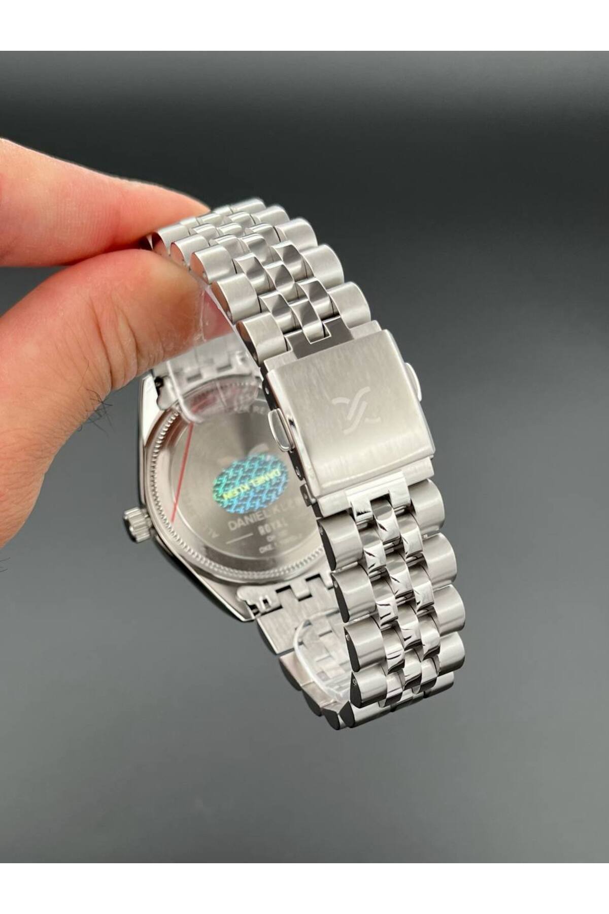 Daniel Klein Gümüş Siyah Renk Erkek Kol Saati 3 Atm Su Geçirmezlik - Görsel 3