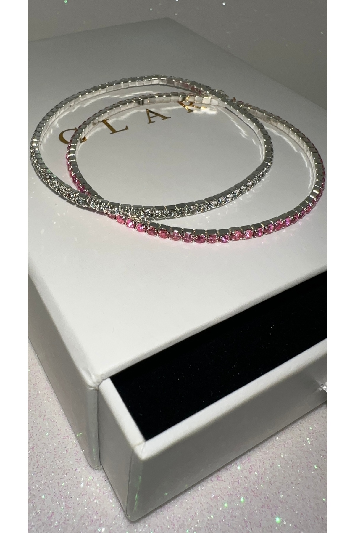 GLARE JEWELRY CO 2 ADET 1mm Pembe ve Beyaz Taşlı Gümüş Renk Paslanmaz Çelik Esnek Bileklik - Görsel 2