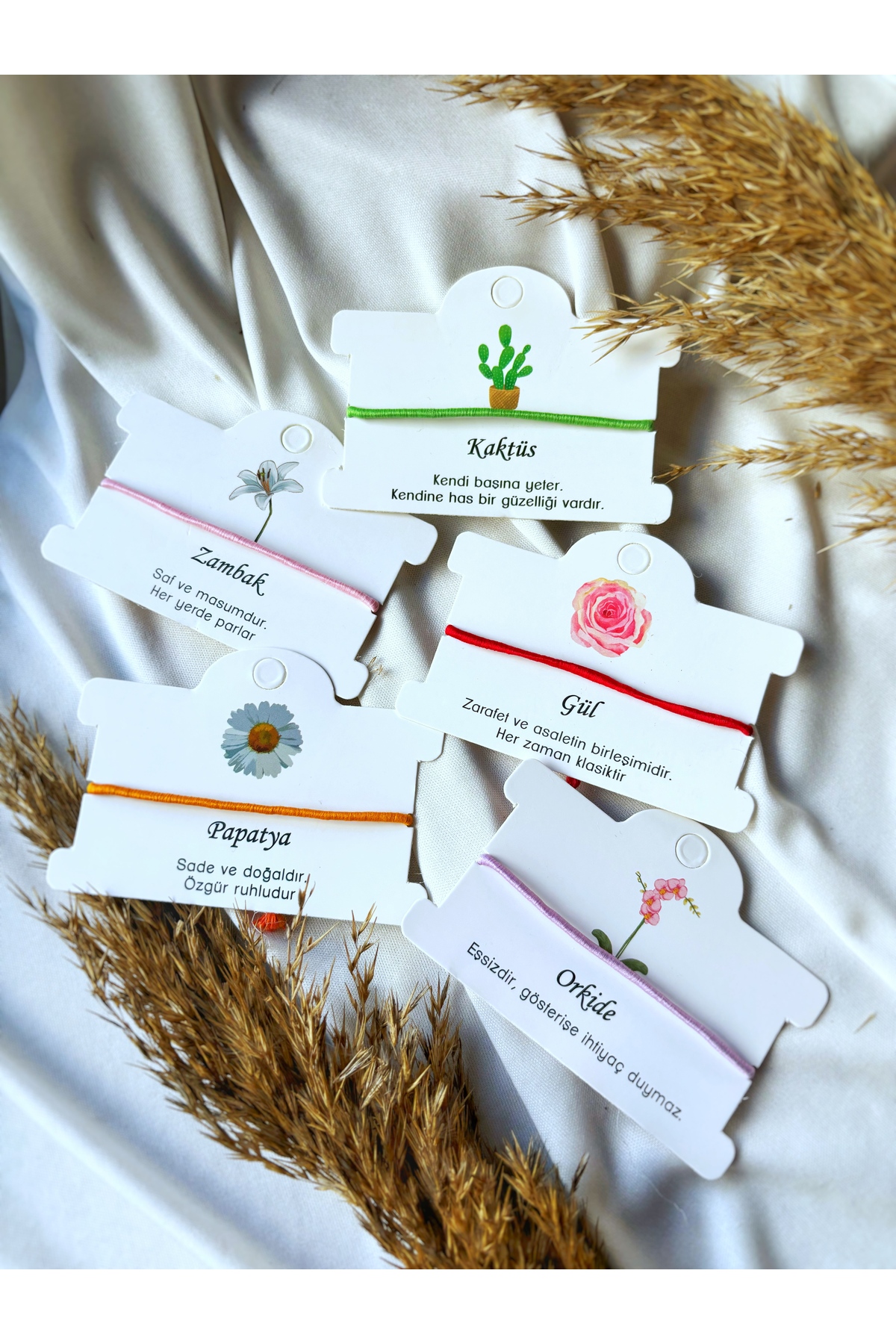 Atölye Merdiven 5li İp Arkadaş Bilekliği Seti Çiçek Temalı