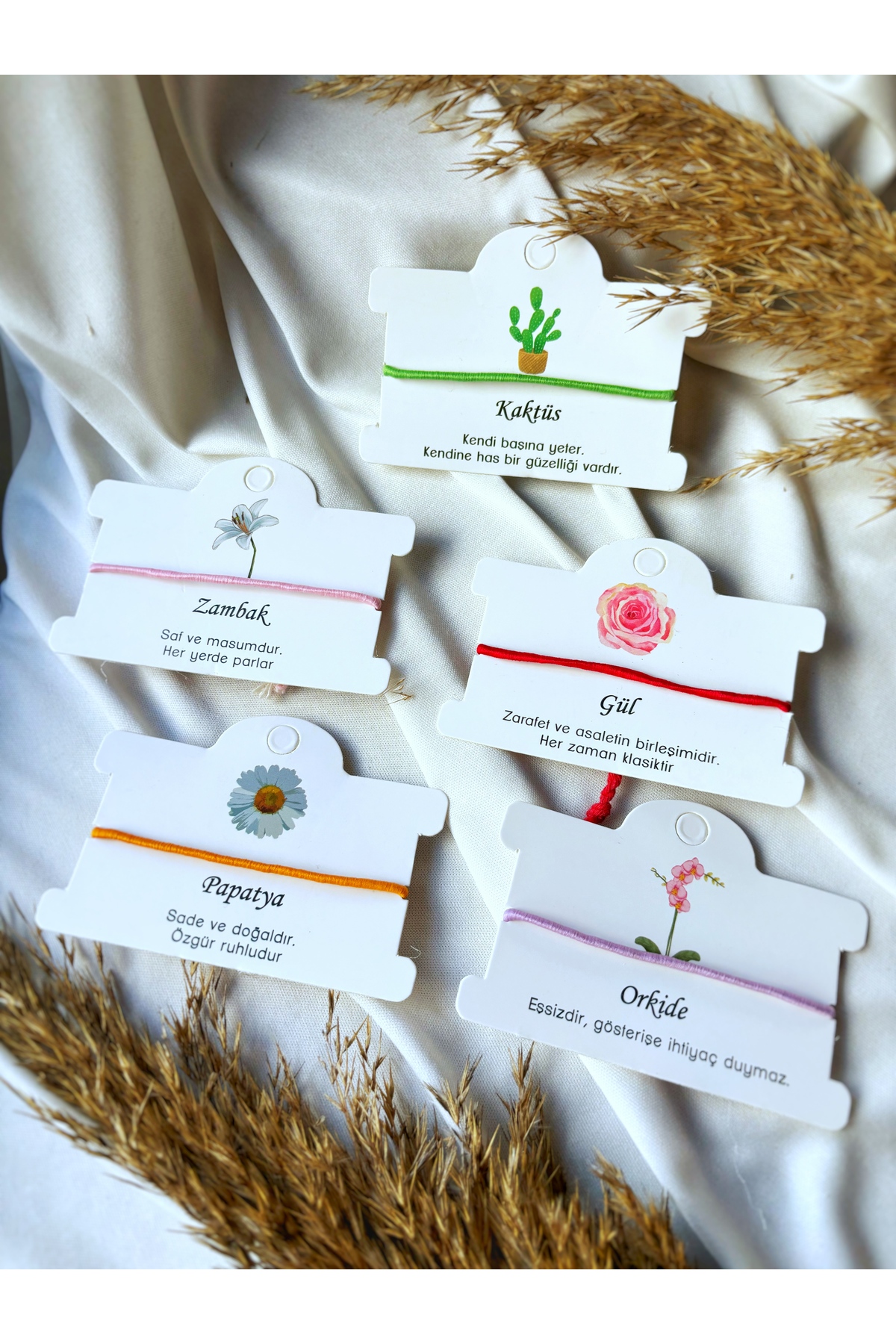 Atölye Merdiven 5li İp Arkadaş Bilekliği Seti Çiçek Temalı - Görsel 2