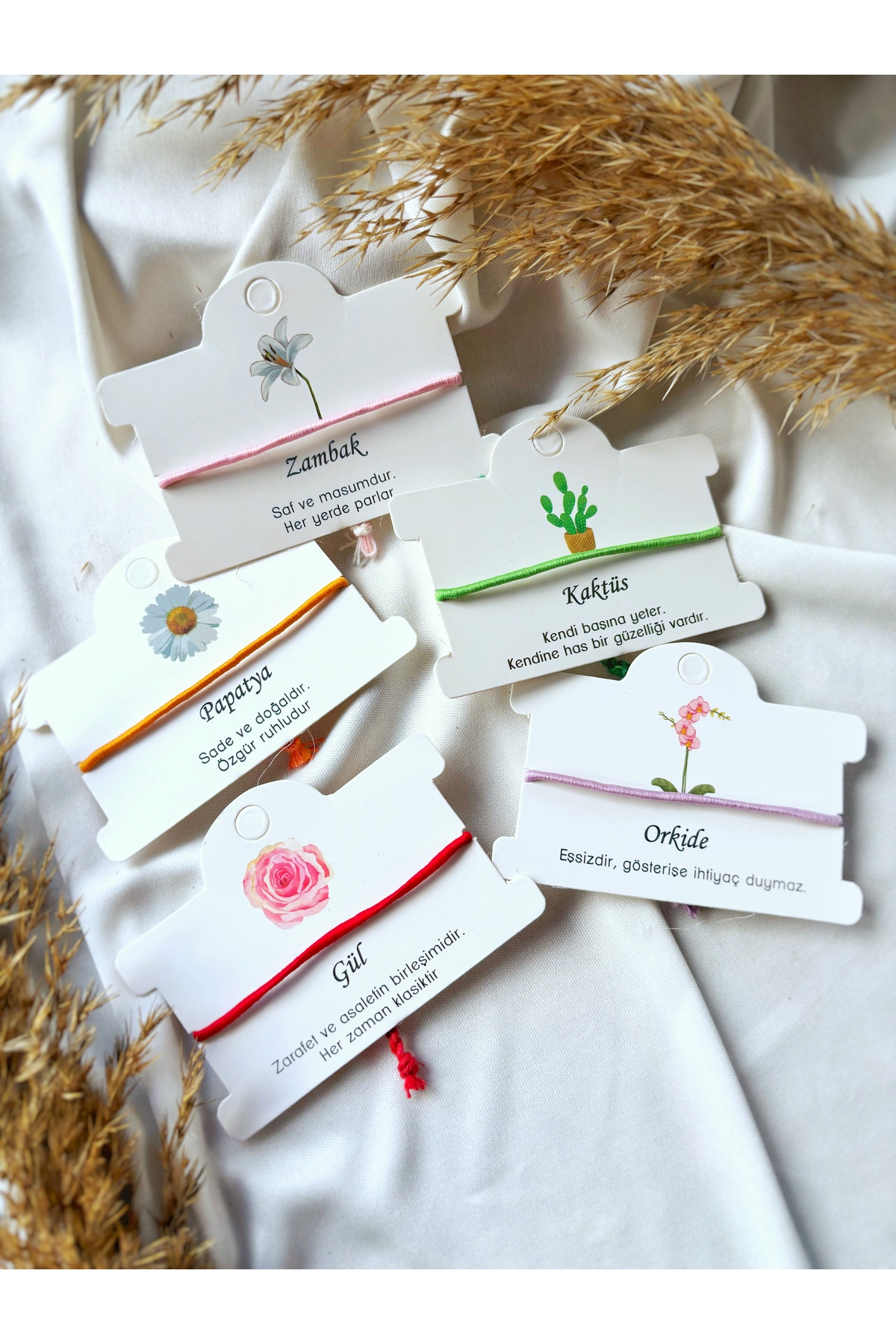 Atölye Merdiven 5li İp Arkadaş Bilekliği Seti Çiçek Temalı - Görsel 3