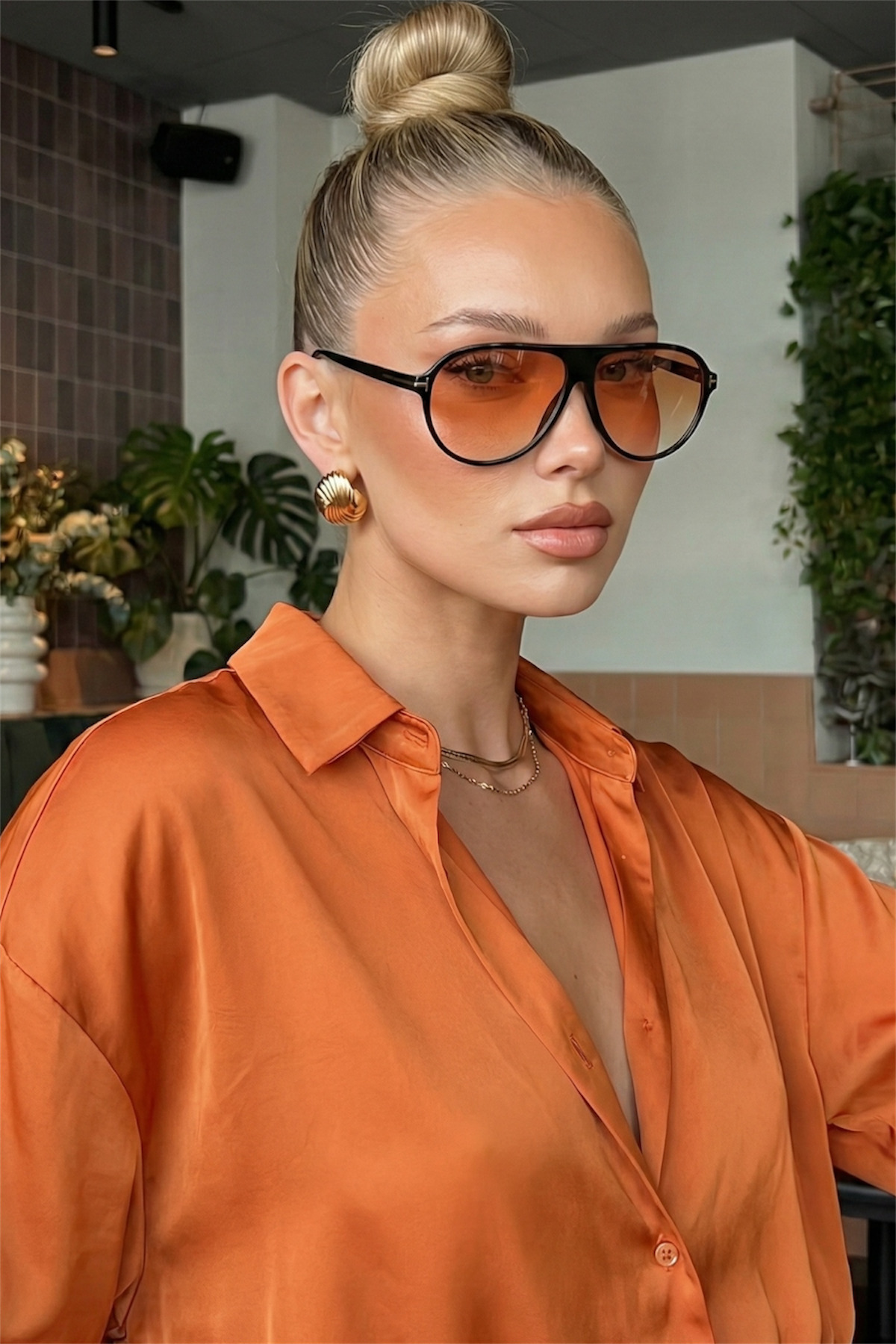 Eyesofia Clara Unısex Vintage Siyah Çerçeveli Turuncu Güneş Gözlüğü