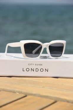 Mucemi Siyah Ultraviyole 400 Korumalı Cam Beyaz Çerçeve Kadın Güneş Gözlüğü