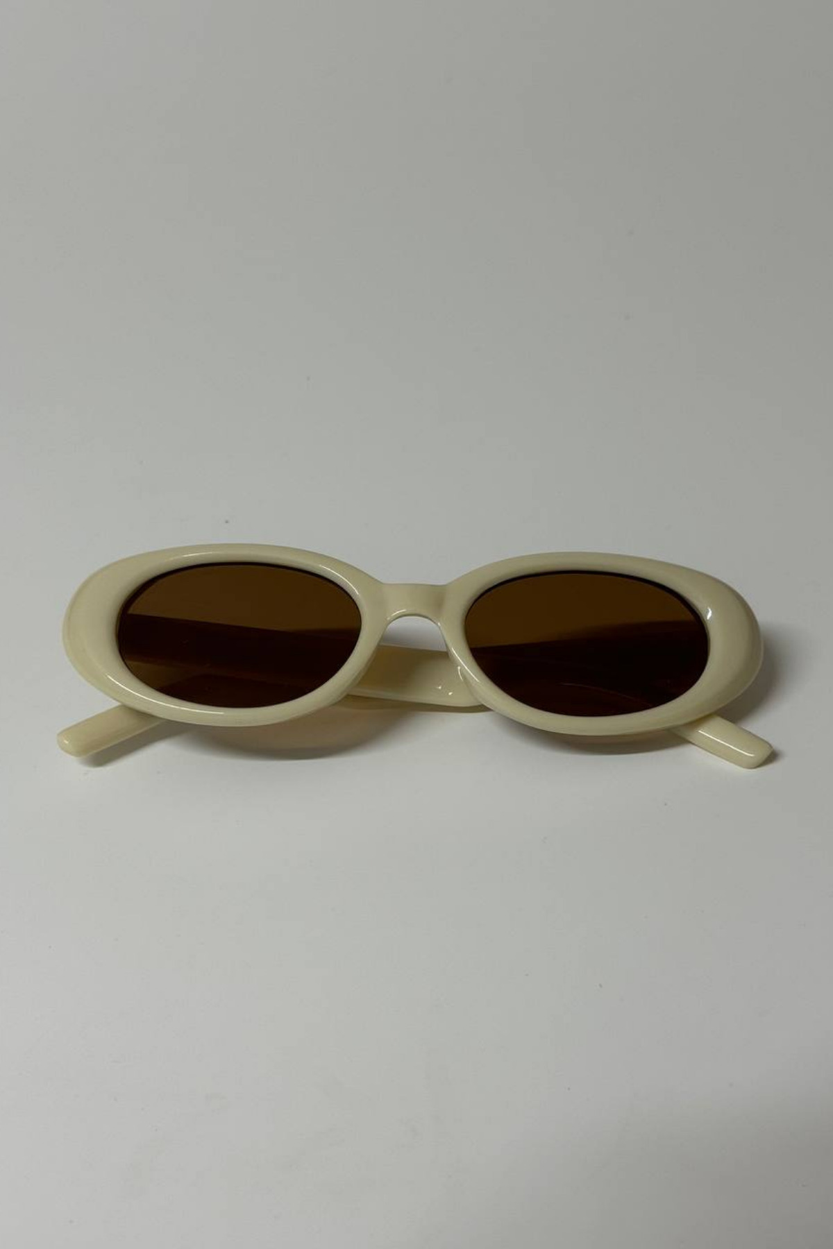 MACERATİ Cat Eye Vintage Model Oval Krem Güneş Gözlüğü - Görsel 3