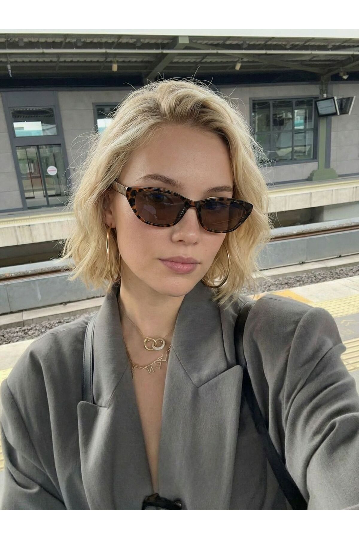 VEGA EYEWEAR Leopar Çerçeve Kahverengi cam Çekik Cat Eye Minik Çekik Trend Küçük Boy Güneş Gözlüğü