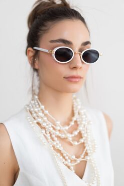 Stil Noktası Beyaz Gold Çerçeve Siyah Cam Kadın Güneş Gözlüğü