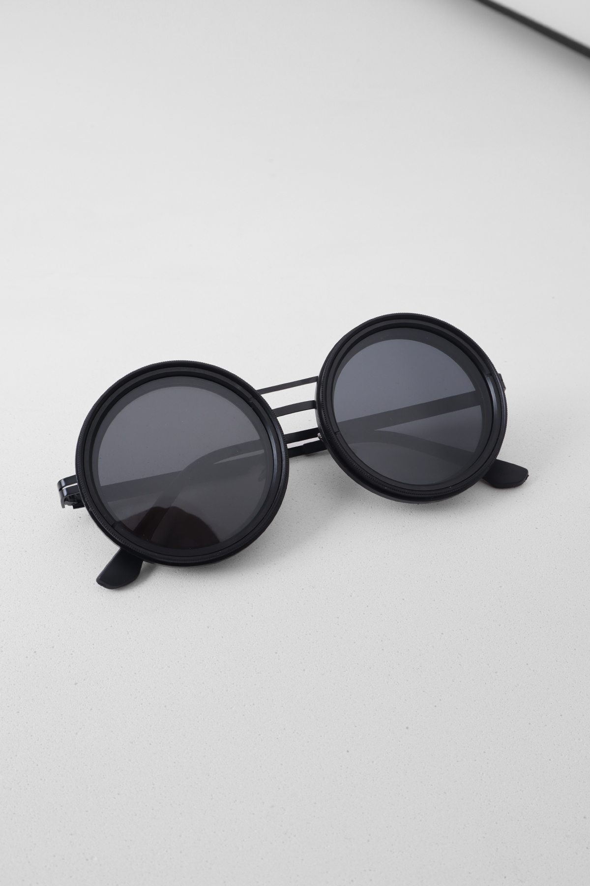 Kapin Ayarlanabilir Renk Tonu Karartmalı ND filtreli Yuvarlak Güneş Gözlüğü - Polarize Siyah Cam - Görsel 3