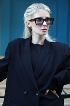 Morisson Kadın Siyah Kare Çerçeve Füme Cam Güneş Gözlüğü 23022