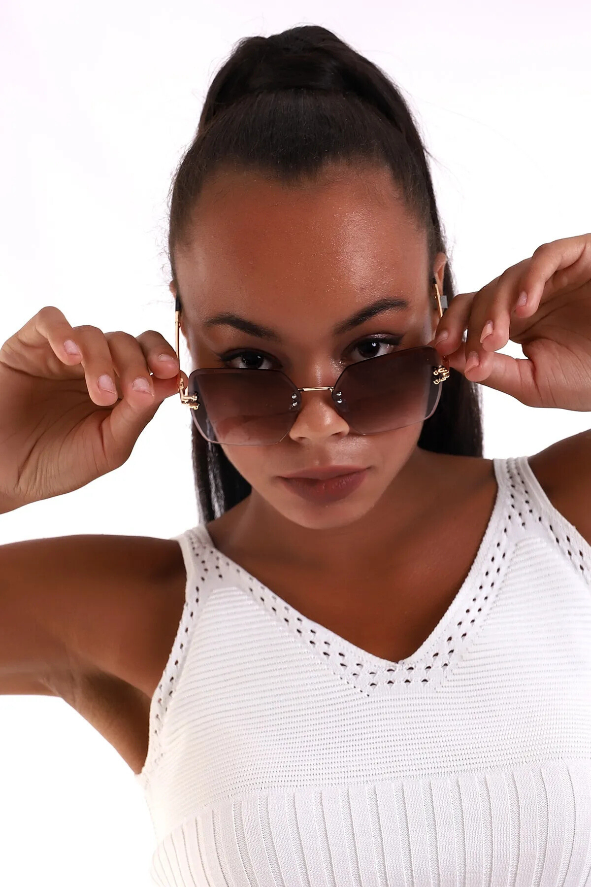 Eyesofia Crystal Dot Kare Kahverengi Degrade Ultra Hafif Uv400 Korumalı Kadın Güneş Gözlüğü - Görsel 3