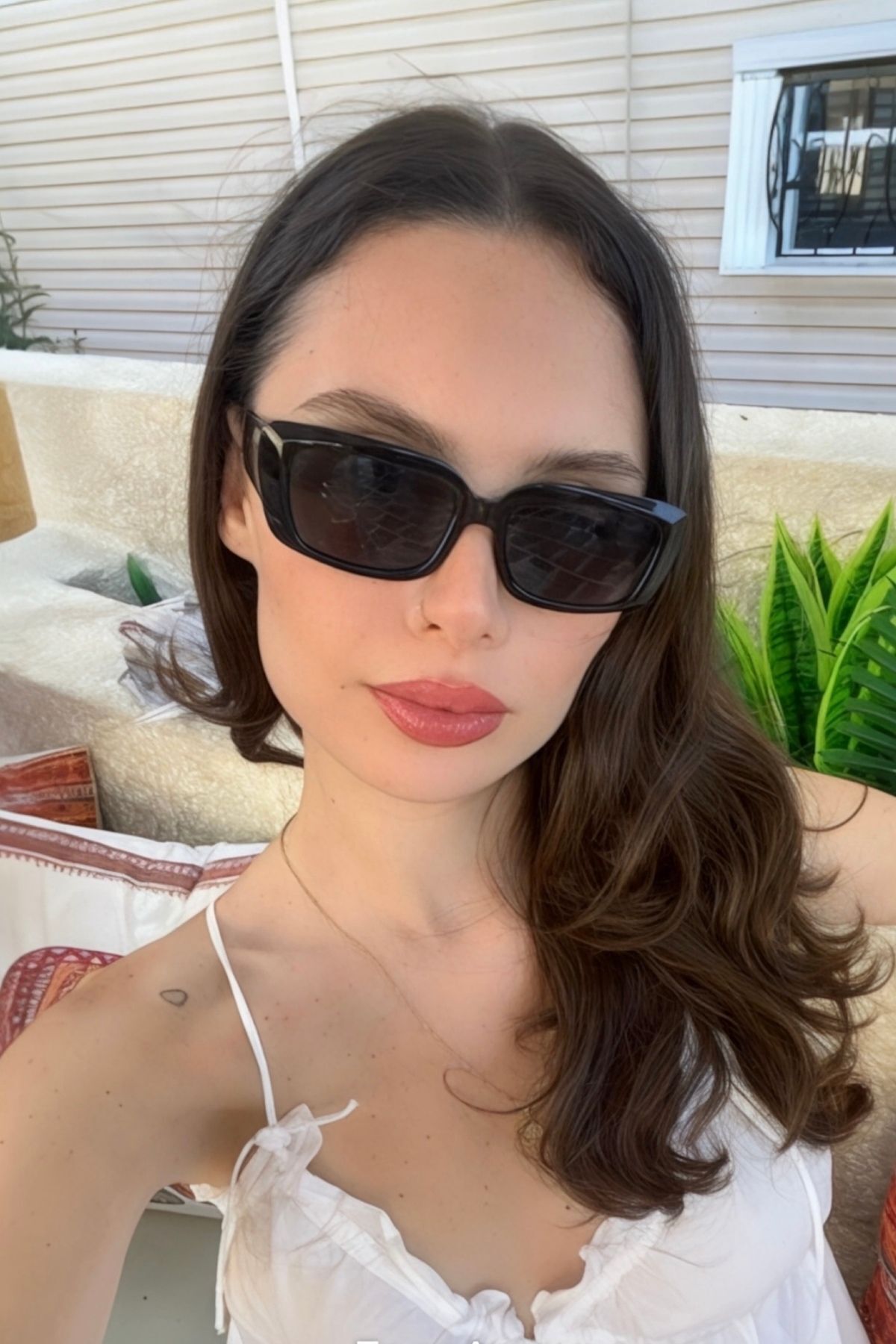 REN EYEWEAR Volt Kadın Siyah Dikdörtgen Güneş Gözlüğü - Kalın Çerçeve & UV400 Koruma - Görsel 2