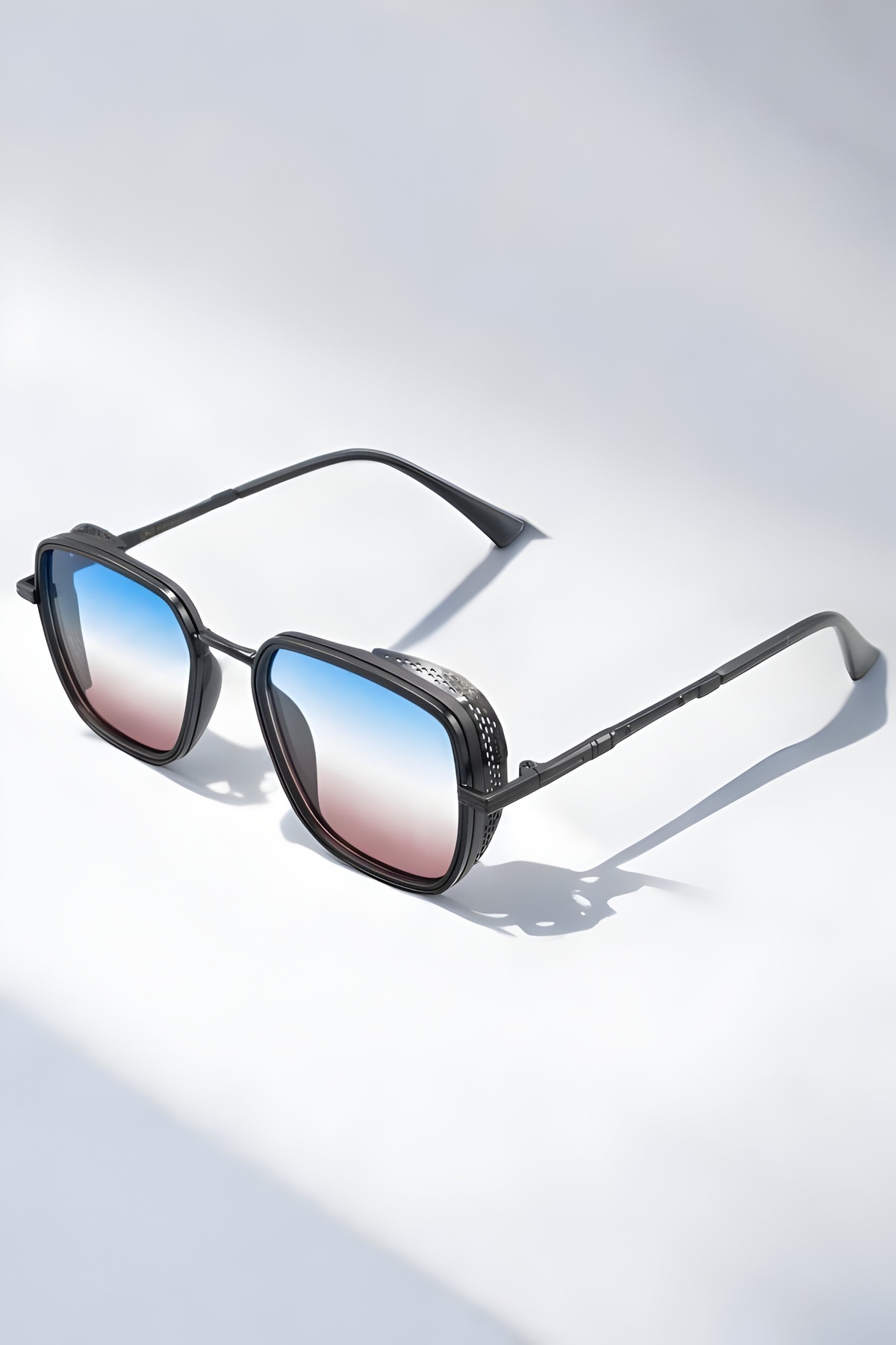 Eyesofia Izara Dikdörtgen Siyah Mavi Degrade Unisex Güneş Gözlüğü