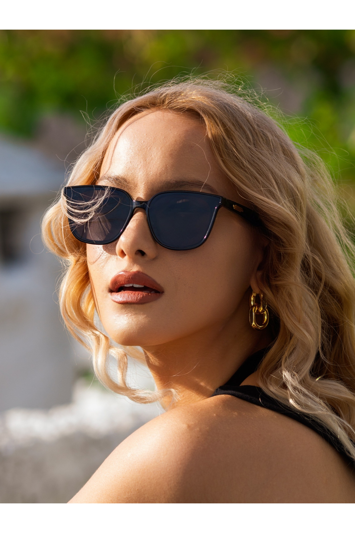 TomyHelf Geometrik Gold Siyah Kemik Çerçeve Siyah Cam Kadın Güneş Gözlüğü LLT01