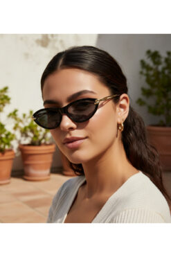 MONAL EYEWEAR TOKYO CATEYE MODEL ALTIN SAP SİYAH ÇERÇEVE SİYAH ORGANİK CAM GÜNEŞ GÖZLÜĞÜ UV400 KORUMA