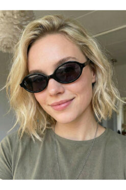 funeyes Miux Oval Çerçeve Siyah Cam Trend Güneş Gözlüğü Siyah Çerçeveli Miu