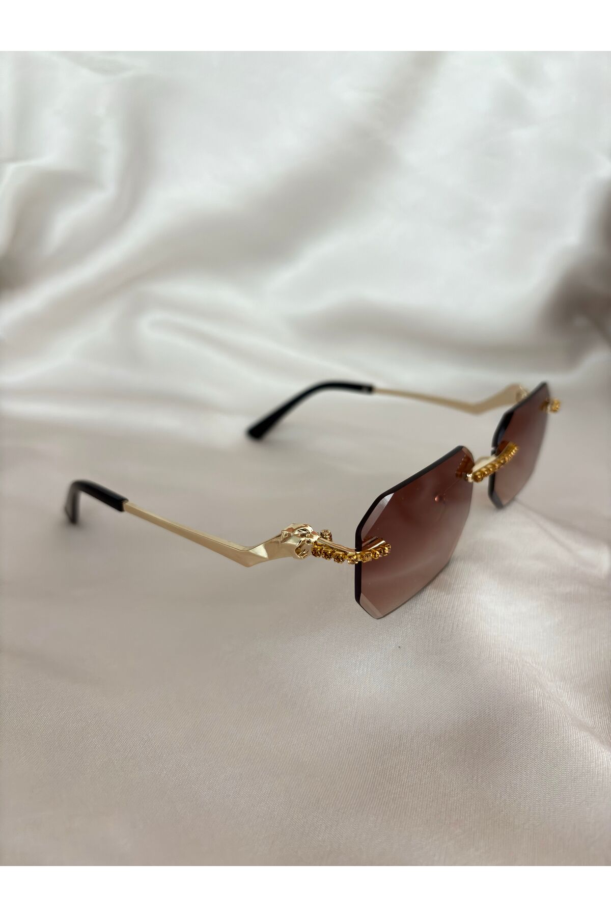 VETTA Gold Detaylı Geometrik Formlu UV Korumalı Güneş Gözlüğü - Görsel 3