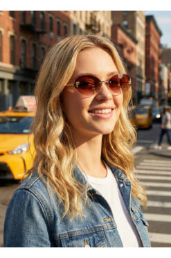 ModaLucci KADIN KRİSTAL KABARTMALI FFİRST OVAL TASARIM GÜNEŞ GÖZLÜĞÜ