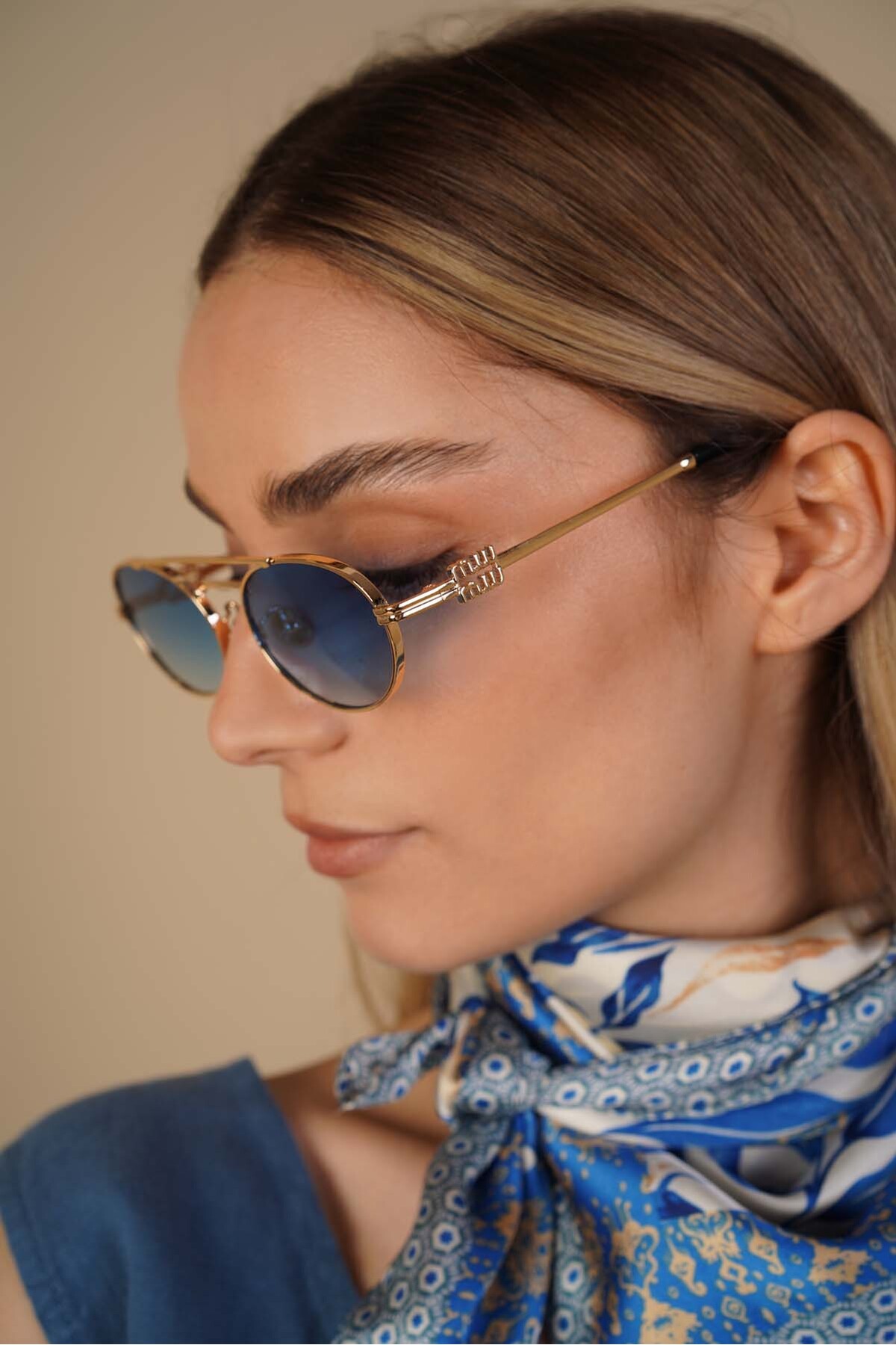 Stil Noktası Vetra Mavi Degrade Gold Çerçeveli Oval Güneş Gözlüğü - Görsel 2