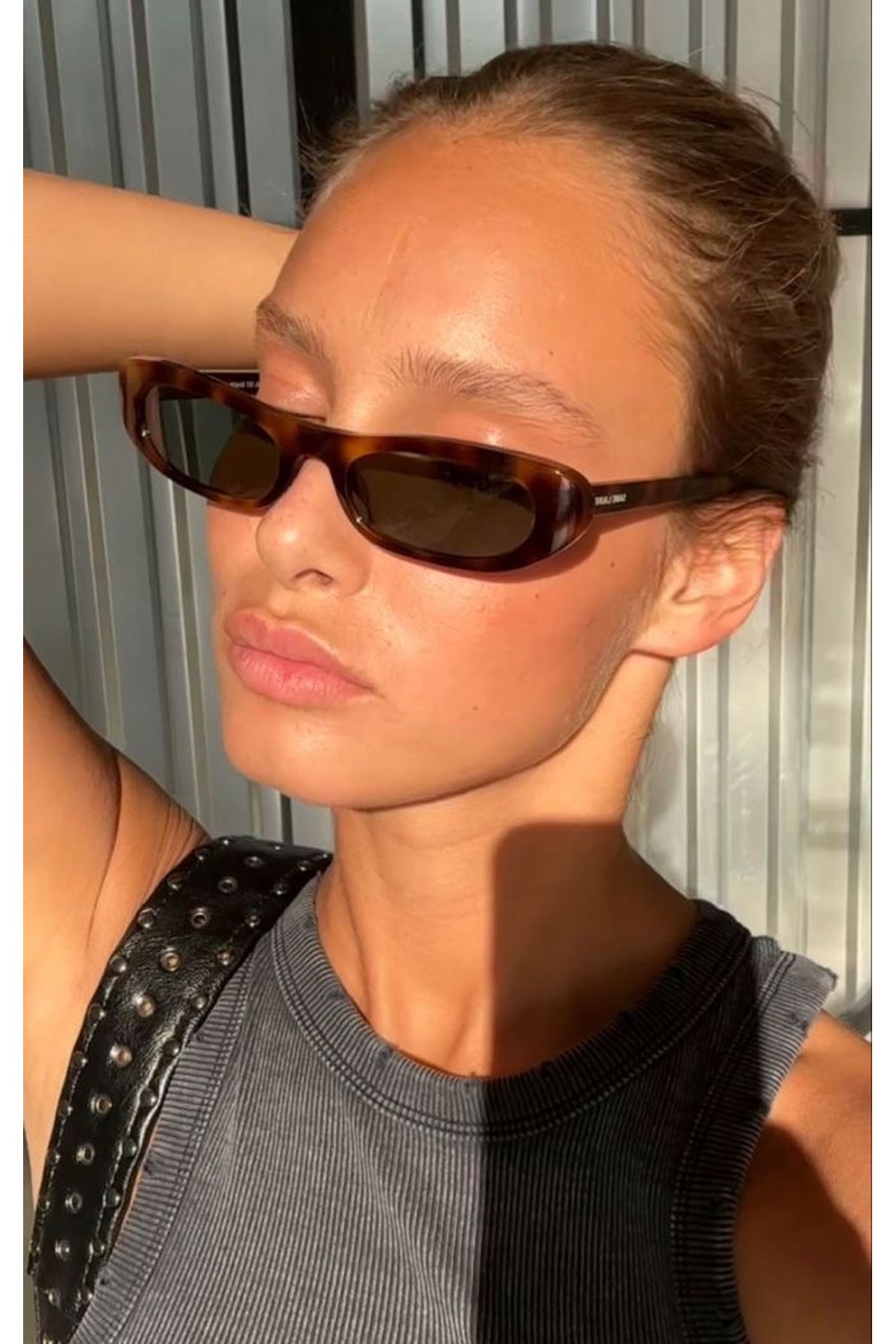 Goldmine Kadın Laura Slim Oval Vintage Leopar UV400 Güneş Gözlüğü - Görsel 3