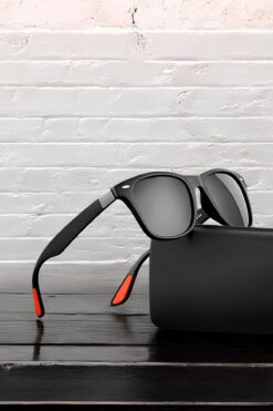 Eyesofia Saint Polarize Unisex Siyah Lüx Güneş Gözlüğü