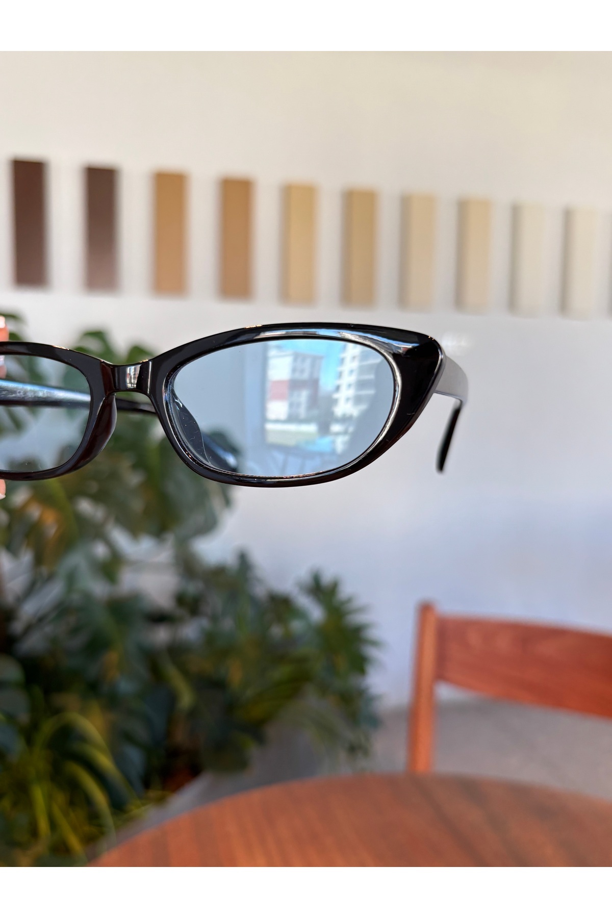 VEGA EYEWEAR Aventino Siyah Çerçeve Mavi Cam Çekik Cat Eye Minik Çekik Trend Küçük Boy Güneş Gözlüğü - Görsel 3