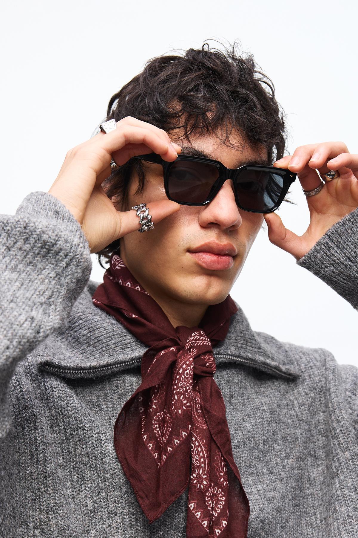 Bershka Kalıp güneş gözlüğü