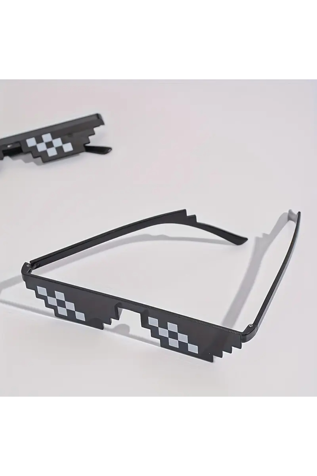 Generic Thug life “Deal With It” Pixel Mozaik Gözlük • Renkli PC Çerçeve • Parti & Kostüm Aksesuarı (Unisex)