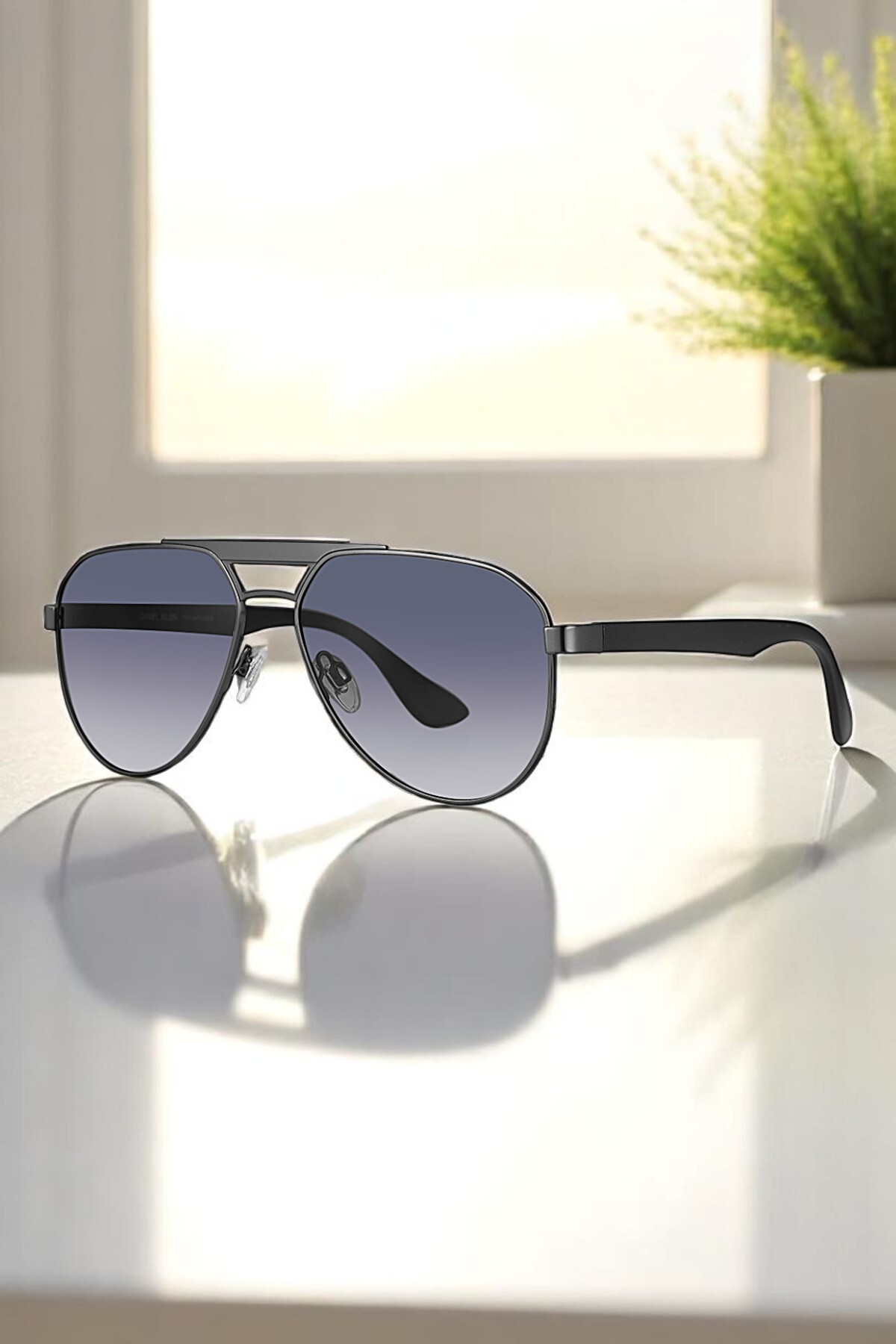 Daniel Klein Orijinal %100 Polarize UV400 Korumalı Füme Renk Erkek Güneş Gözlüğü DKG6279C1