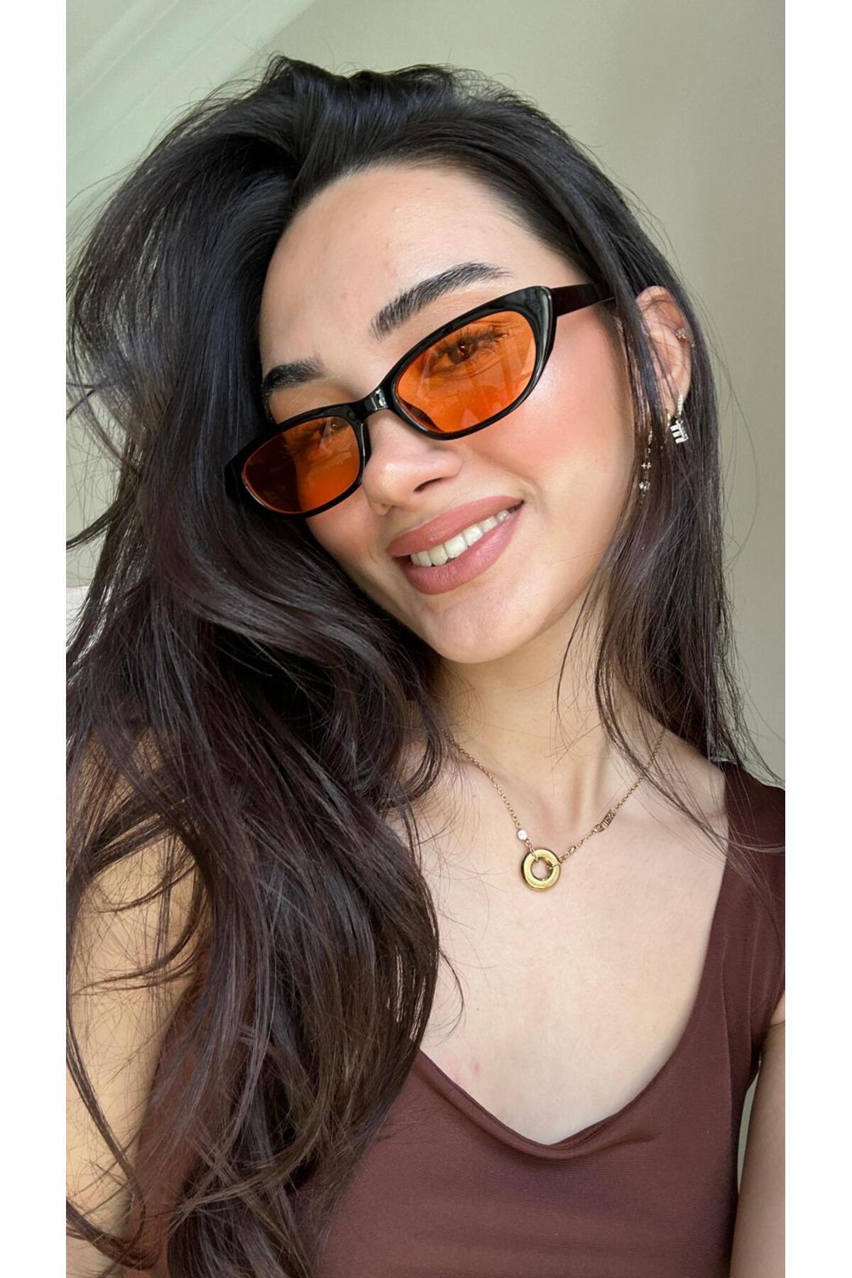 funeyes Aventino Siyah Çerçeve Turuncu Camlı Çekik Cat Eye Minik Çekik Trend Güneş Gözlüğü