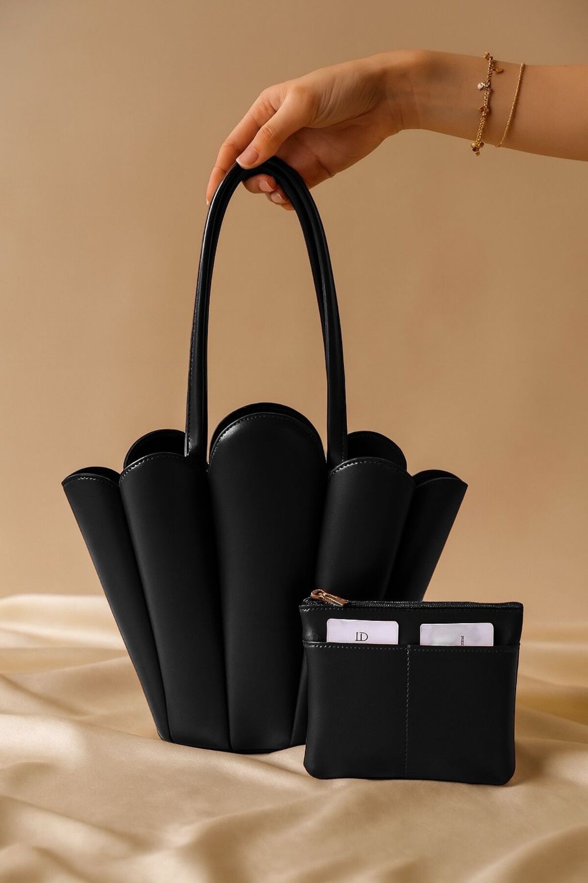 Katusa Kadın Manolya Siyah Cüzdanlı Tasarım Omuz Çantası