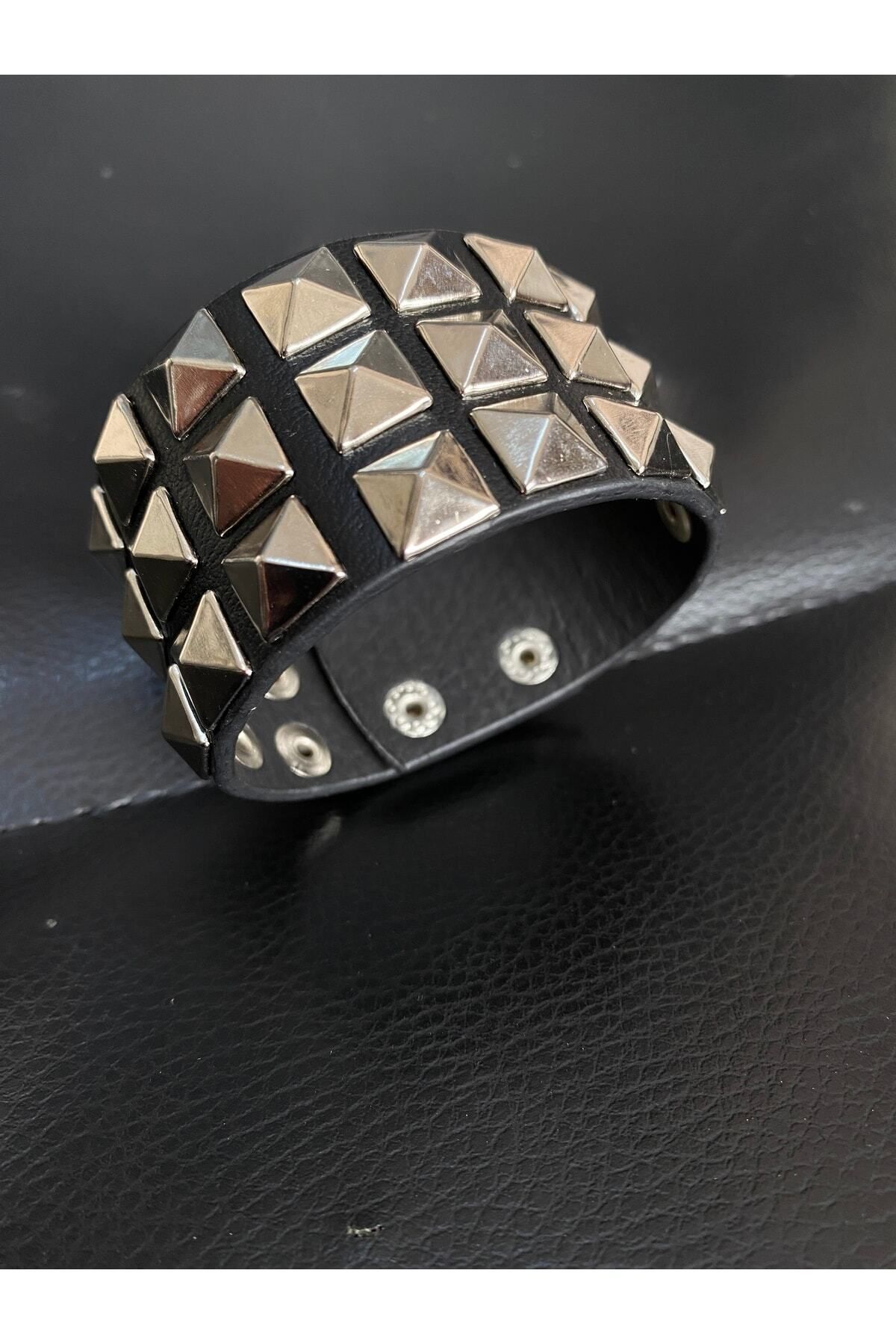 Aksabeltchokers 4.cm Üç Sıralı Piramit Gothic Metalci Bileklik 20.cm