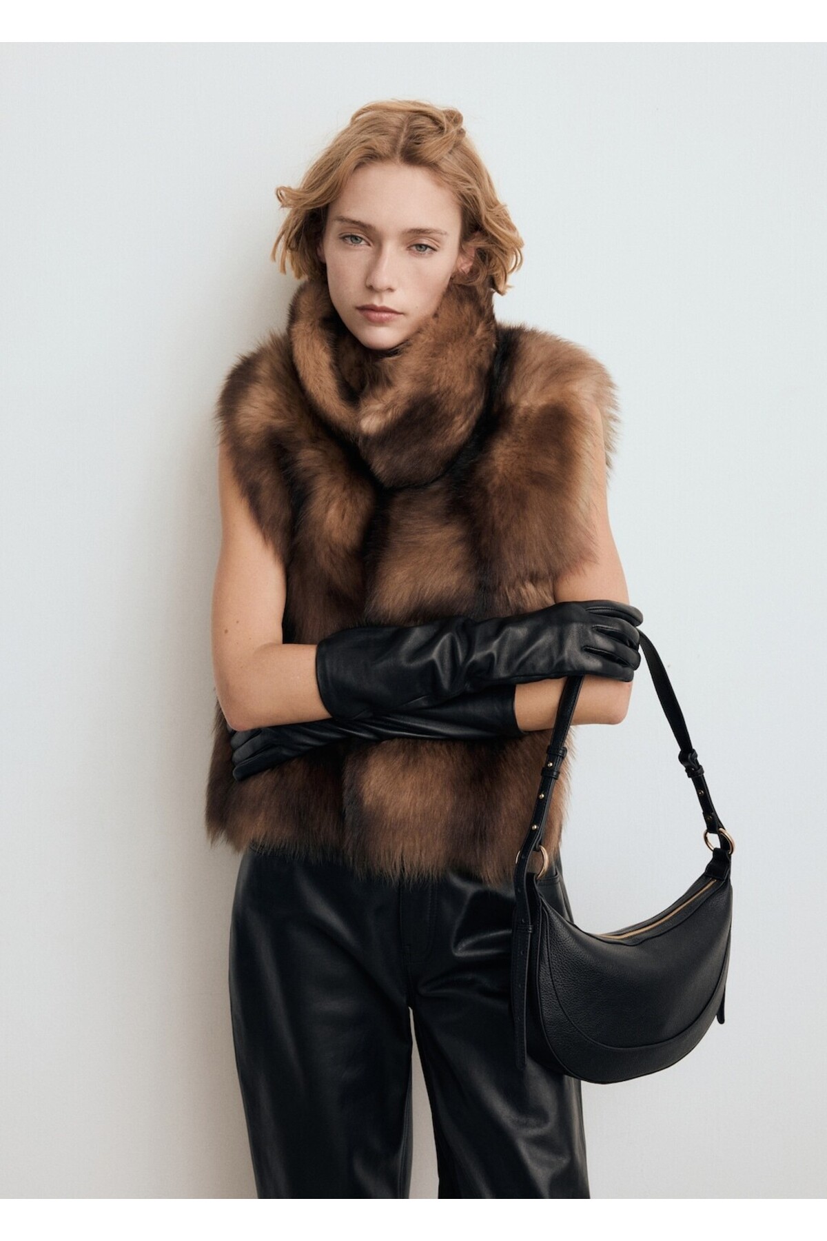 MANGO Woman Oval omuz çantası - Görsel 2