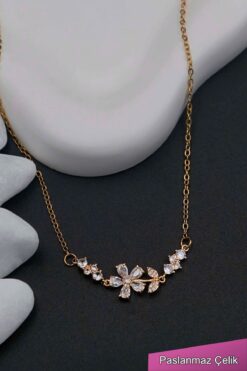 TREND COLLECTİON Kadın Paslanmaz Çelik Gold Zincir Zarif Çiçek Kolye