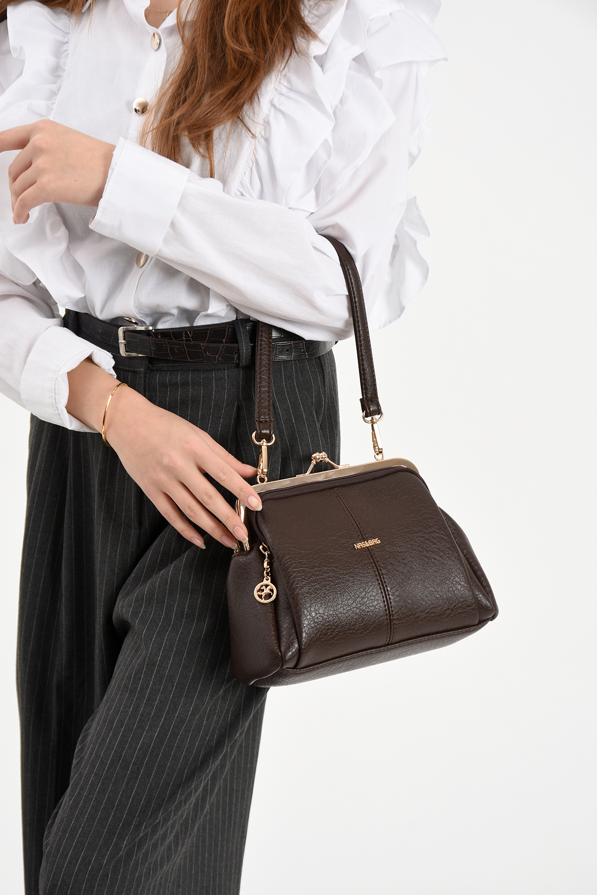 Nas Bag Klipsli Burslu Kadın Çantası (En:21 x Boy:16) - Görsel 3