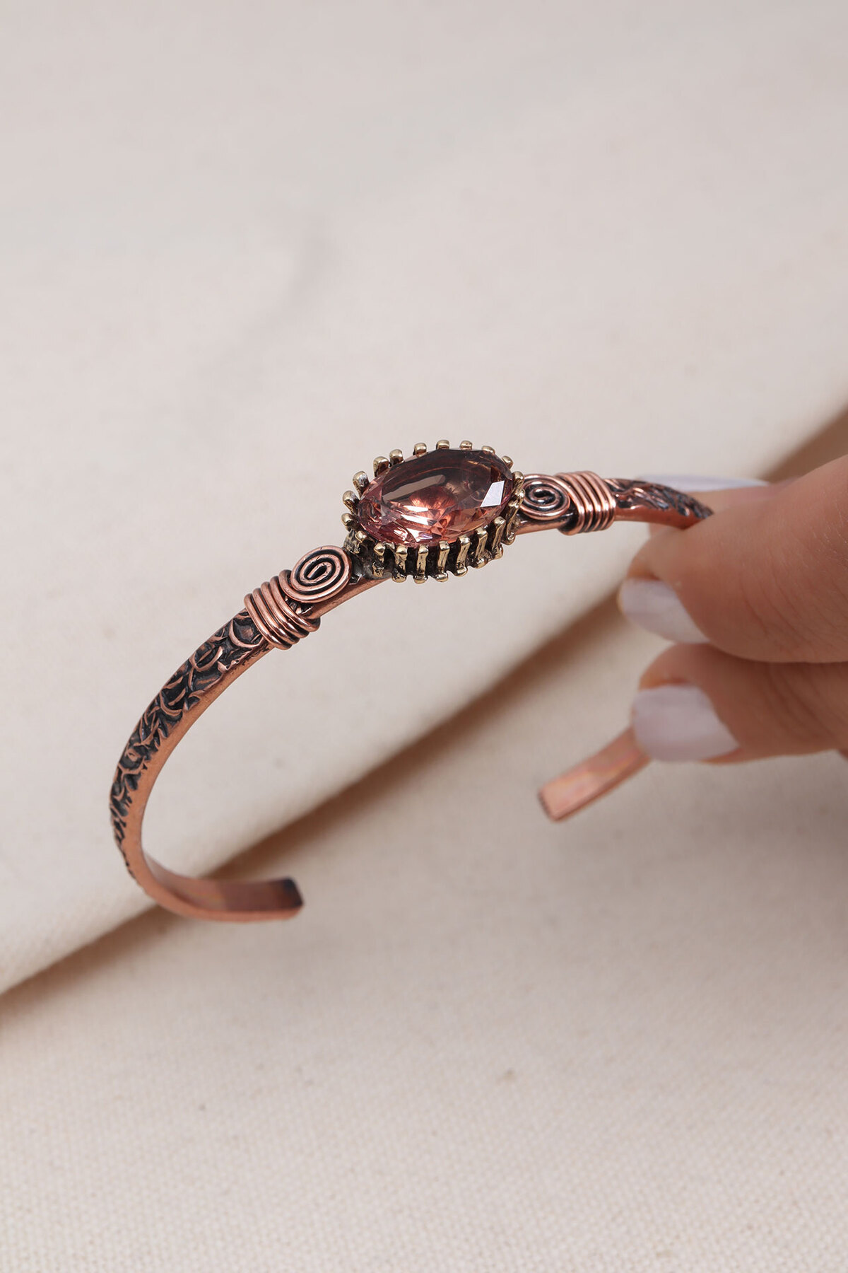 Süspüs Accessories Yeşil Zultanit Taşlı Renk Değiştiren Saf Bakır Bilezik - Görsel 3