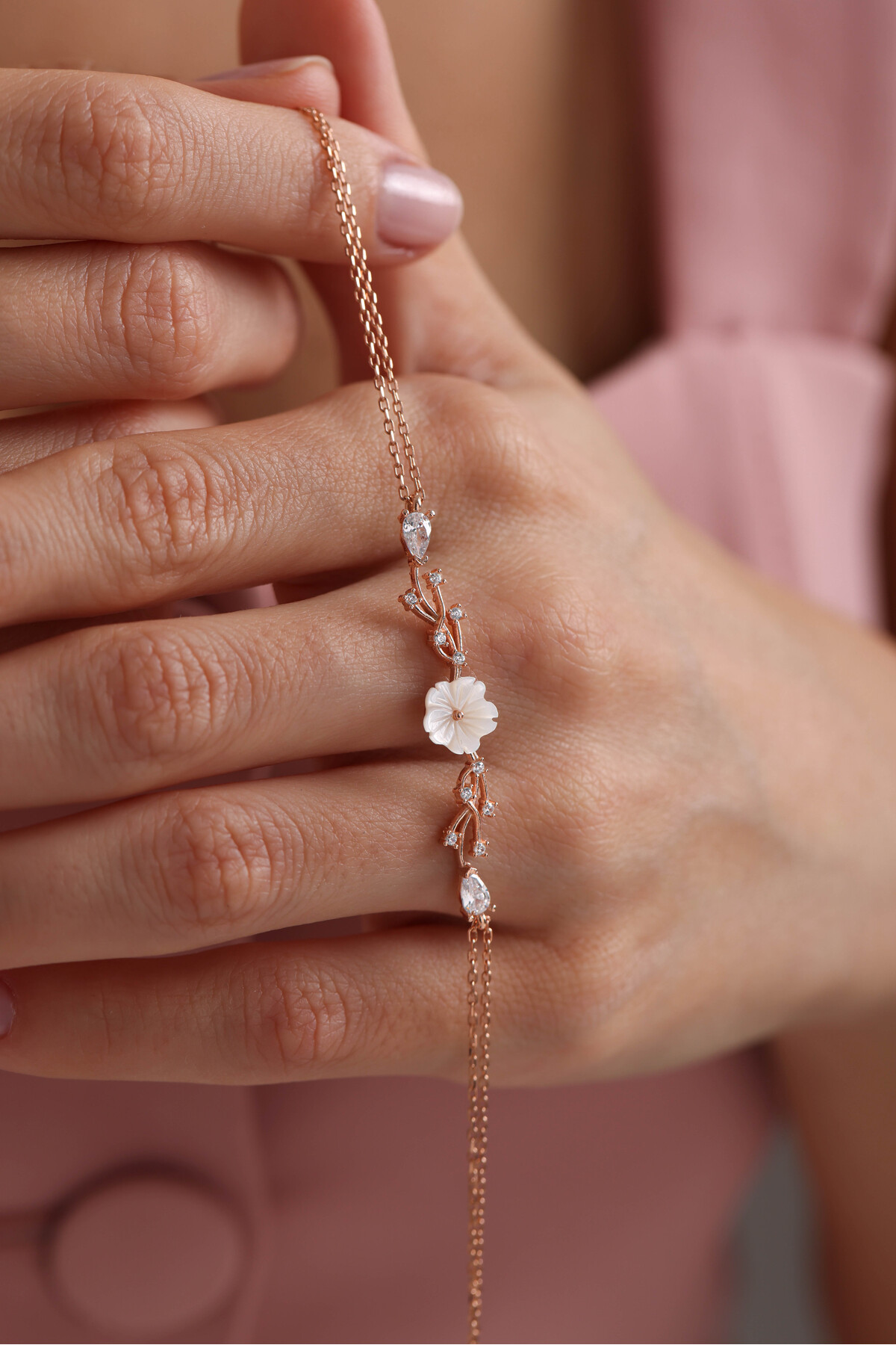 Nereze 925 Ayar Gümüş Rose Kaplama Bahar Işıltılı Manolya Çiçeği Bileklik - Görsel 3