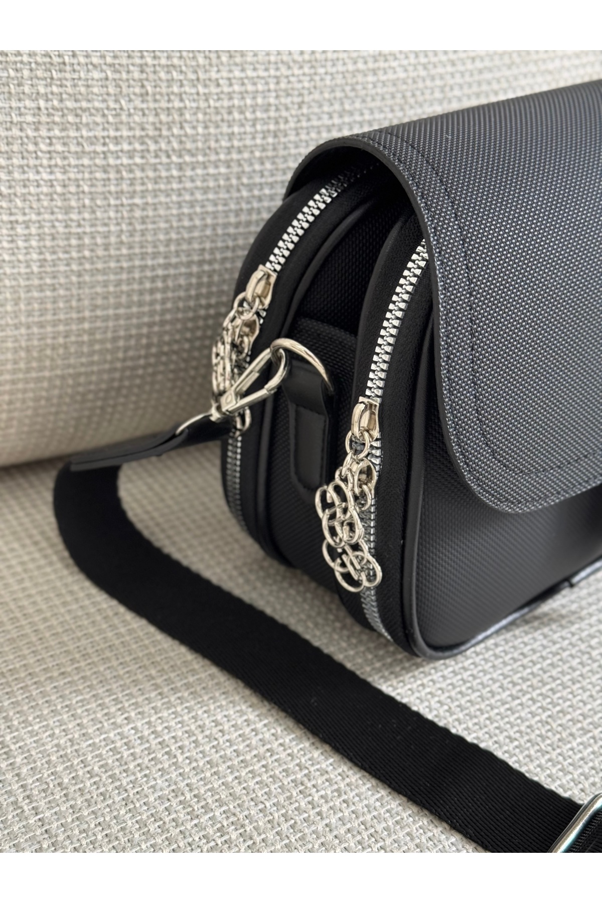 BAGLOVİS Çok Cepli Ayarlanabilir Askılı Lakos Deri Kadın Çapraz Omuz Çantası EN20 BOY16 - Görsel 3