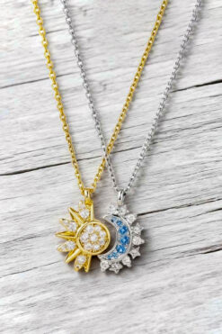 The Collection 2'li Gökyüzü Mavisi Işıltılı Güneş ve Hilal Ay Çift Arkadaşlık Sevgili Kolye