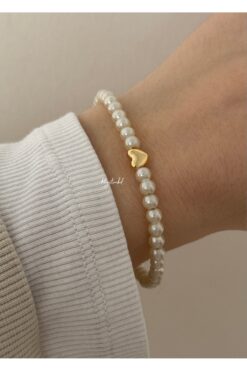 KİLİGİSTANBUL KALP DETAYLI İNCİ BİLEKLİK 15 CM