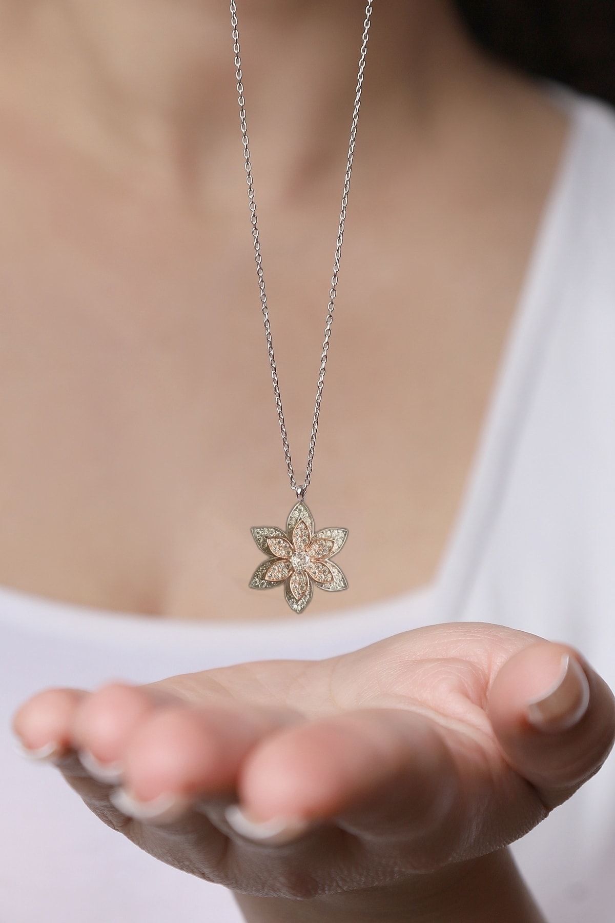 WeisSilver Aşk Kolyesi | Lotus Kolye - 925 Ayar Gümüş - Takı Kutusu Ve Hediye Paketli - Görsel 3