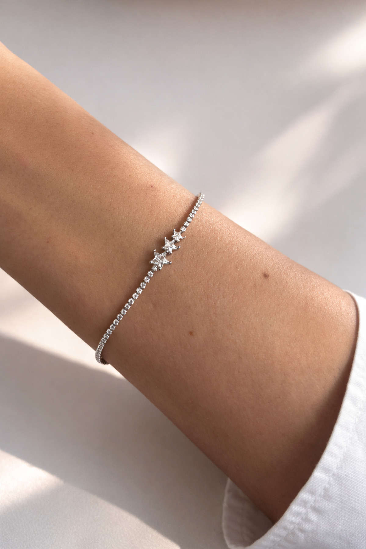 Ressia Üç Sıra Yıldız Taşlı Bileklik - Görsel 3
