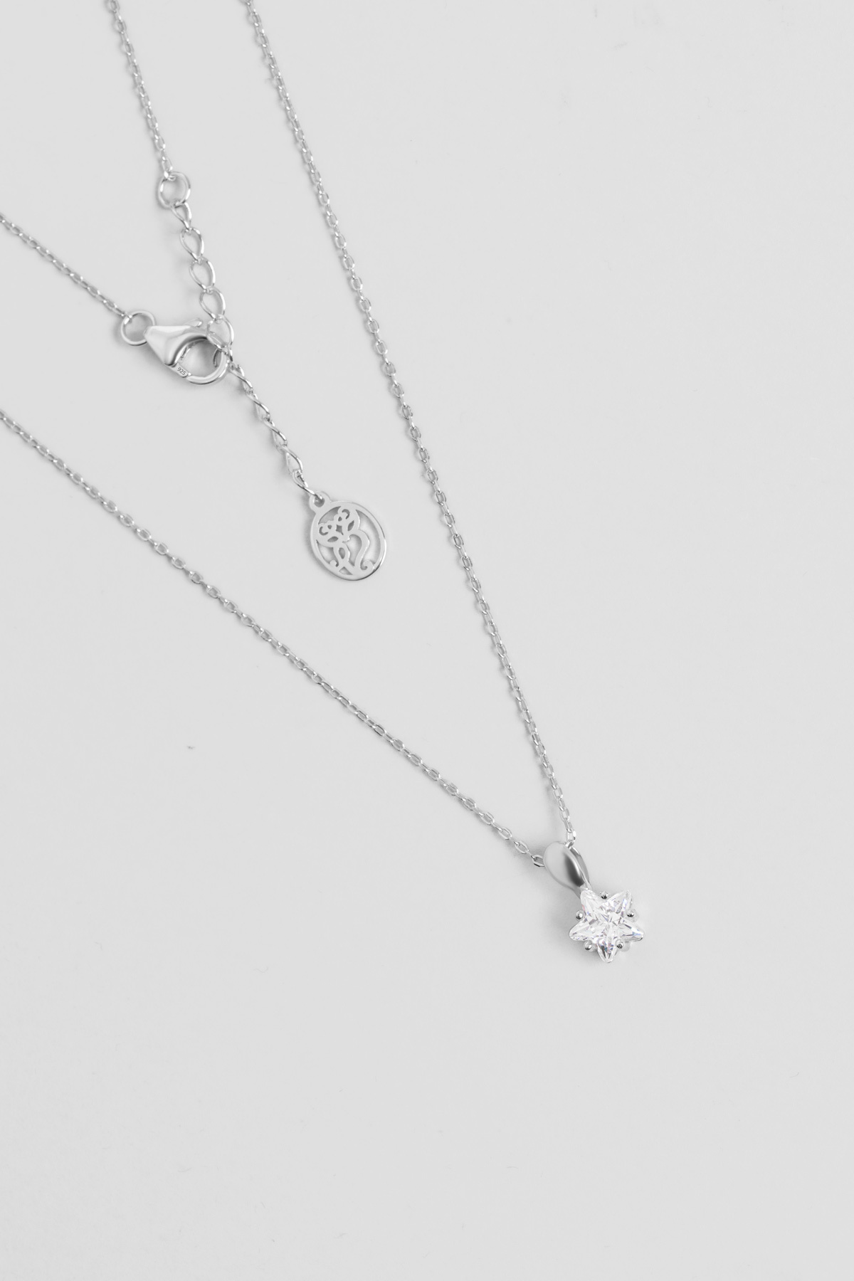 So CHIC... Minimal Yıldız Taşlı 18 Ayar Beyaz Altın Kaplama 45 Cm Gümüş Kolye