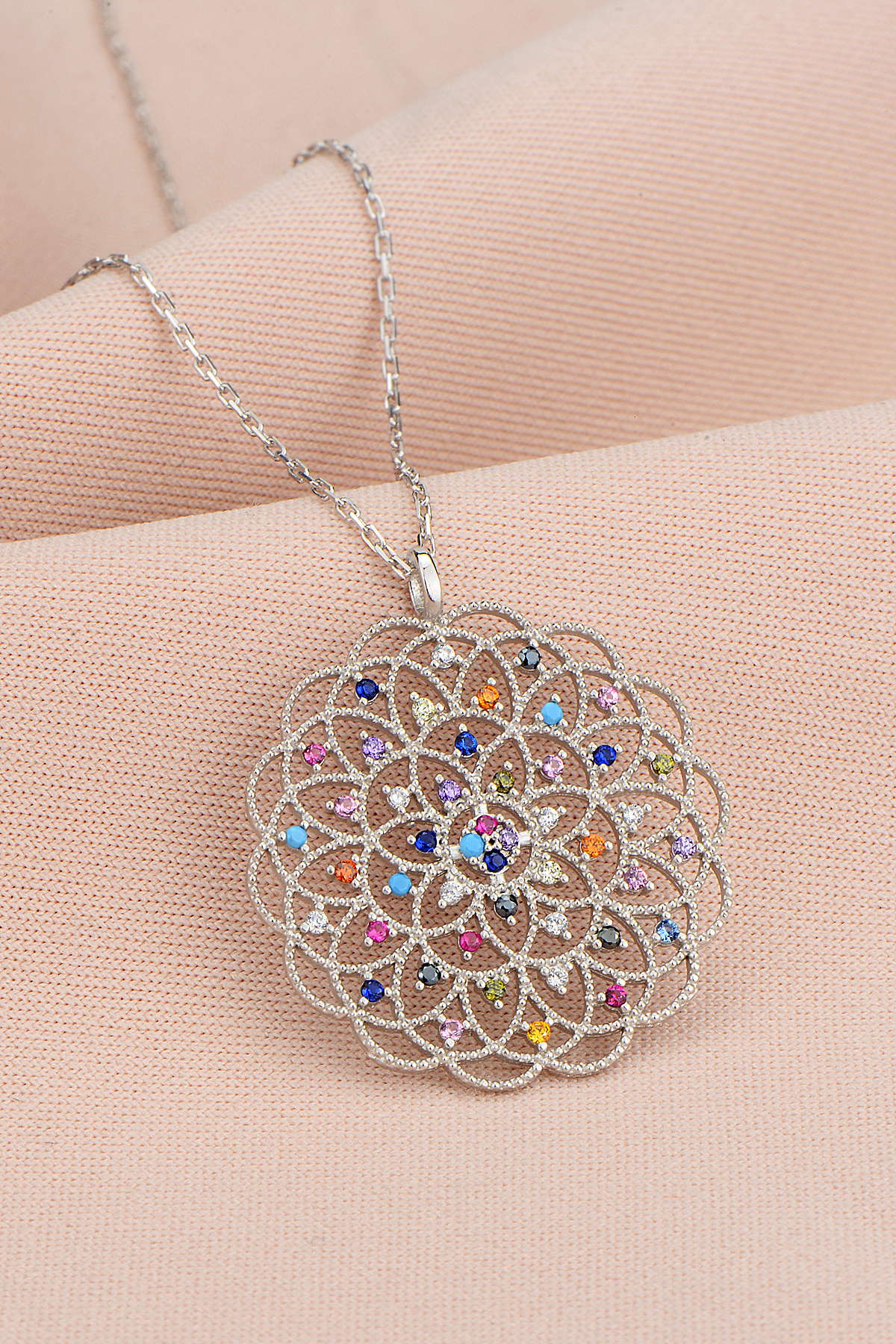 Bilsen Store 925 Ayar Gümüş Zincirli Miks Taşlı Yaşam Çiçeği Kolye