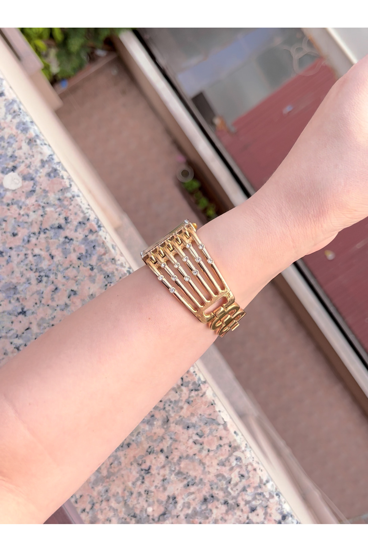 CLUPPOLOON Kadın Kol Saati Kelepçe Taşlı Kaburga Model - Görsel 3