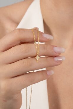 Söğütlü Silver 925 ayar gümüş kolye altın yaldızlı zirkon taşlı minimal kutup yıldızı kolye SGTL13149GOLD