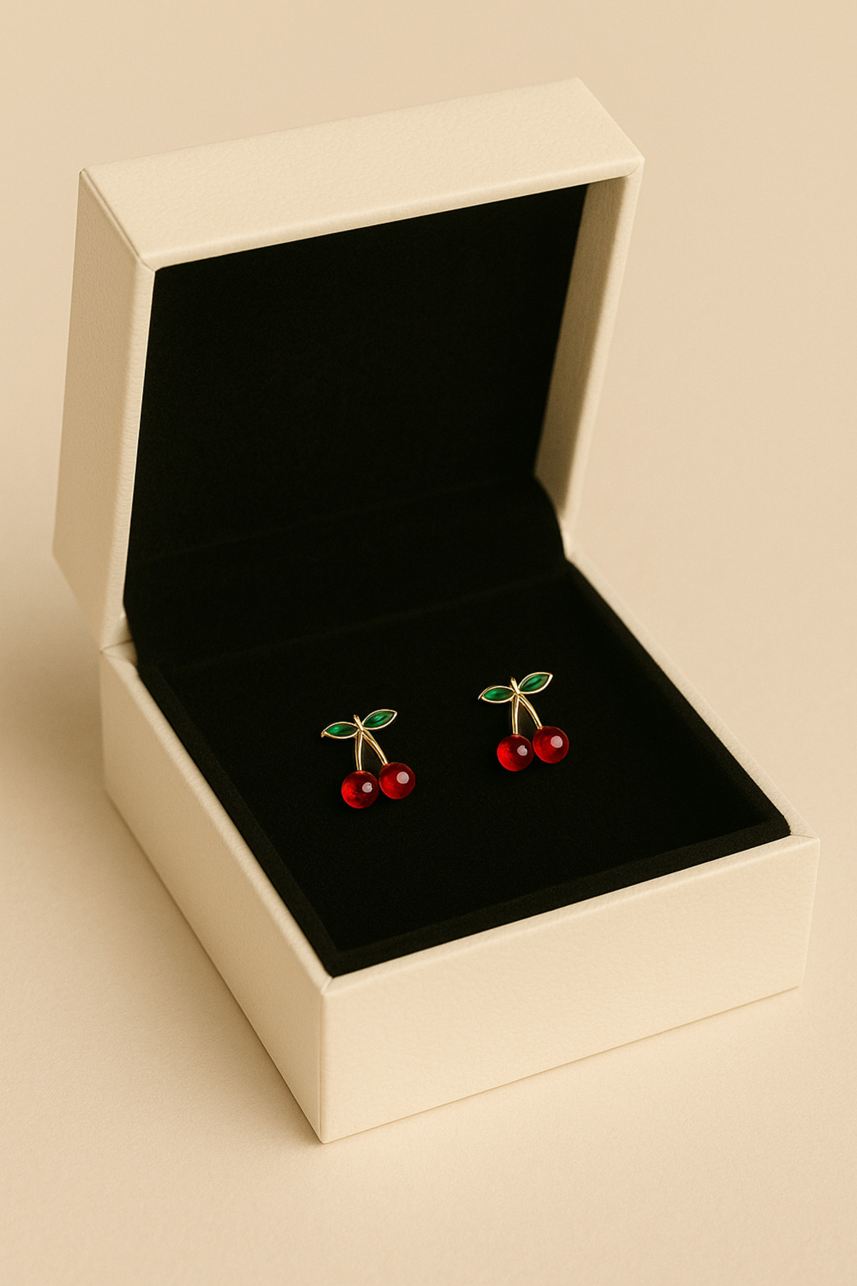 glanssieraad Altın Kaplama Çelik Kiraz Kolye ve Küpe Takım – Şıklığın Meyvesi - Görsel 3